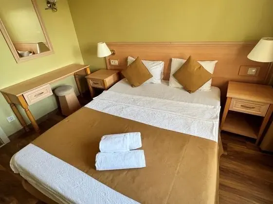 Deluxe Aile Suiti, Deniz Manzaralı, Fransız Balkonlu
