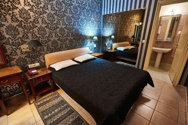 Tek Büyük Yataklı Oda