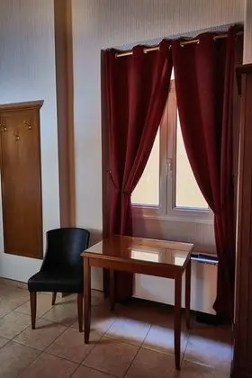 Üç Kişilik Oda