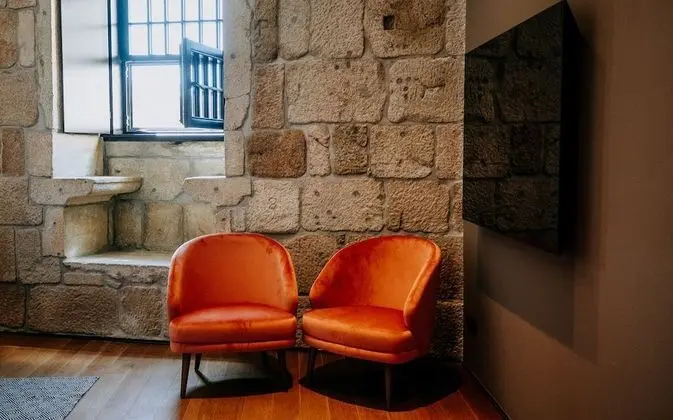 Tek Büyük veya İki Ayrı Yataklı Oda (Stone Wall)