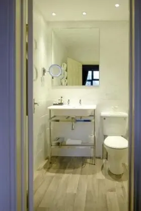 Luxury Oda, 1 En Büyük (King) Boy Yatak