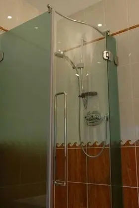 Luxury Oda, 1 En Büyük (King) Boy Yatak