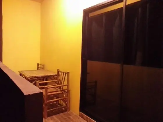 Superior Tek Büyük Yataklı Oda, Havuz Manzaralı