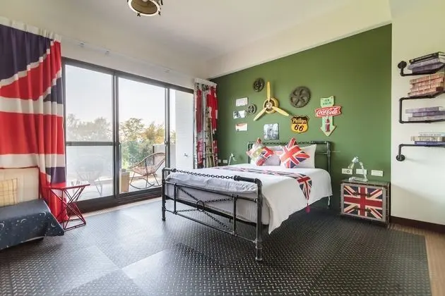 Deluxe Tek Büyük Yataklı Oda, Balkon, Park Manzaralı