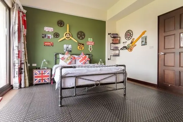 Deluxe Tek Büyük Yataklı Oda, Balkon, Park Manzaralı