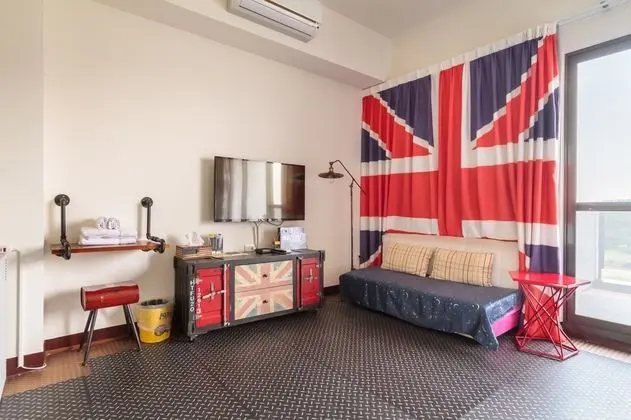 Deluxe Tek Büyük Yataklı Oda, Balkon, Park Manzaralı