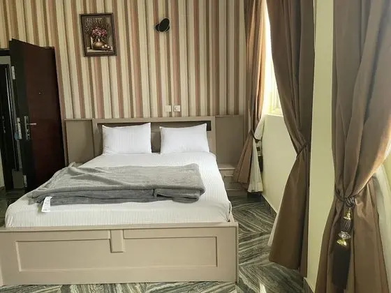 Basic Oda, 1 Tek Kişilik XL Yatak