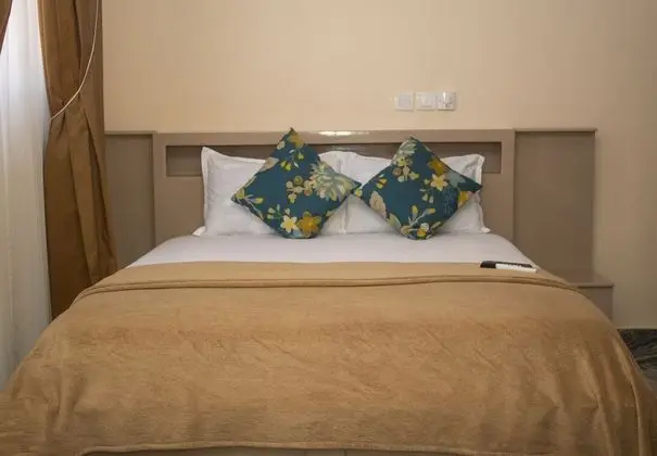 Basic Oda, 1 Tek Kişilik XL Yatak