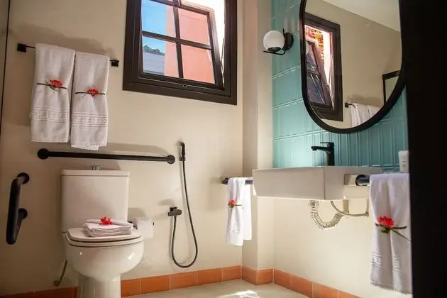 Master Suite, Pool View