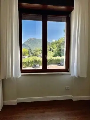 Üç Kişilik Oda, Bahçe Manzaralı