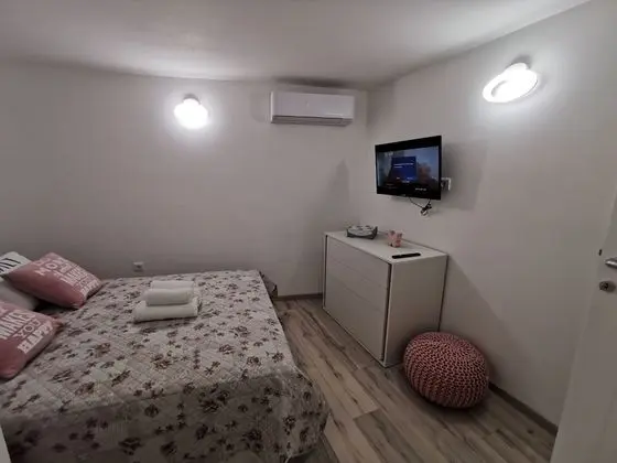 Apart Daire, 2 Yatak Odası, Sigara İçilebilir, Buzdolabı