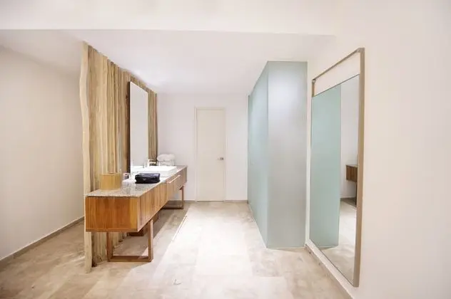 Oda, 1 En Büyük (King) Boy Yatak, Sigara İçilmez (Casita Stand Alone)