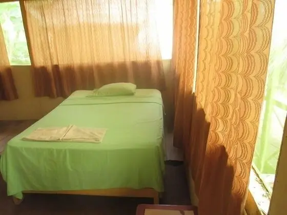 Basic Tek Büyük veya İki Ayrı Yataklı Oda, 1 Çift Kişilik Yatak, Sigara İçilmez, Bahçe Manzaralı