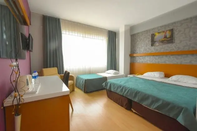 Deluxe Tek Büyük Yataklı Oda