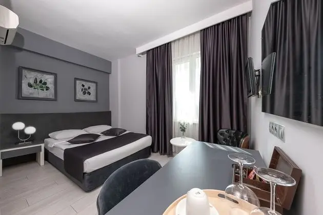 Deluxe Tek Büyük Yataklı Oda