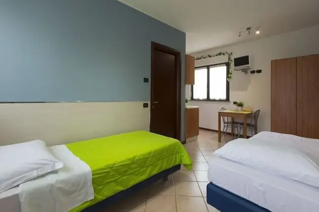 Standard Stüdyo, Küçük Mutfak