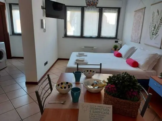 Standard Stüdyo, Küçük Mutfak