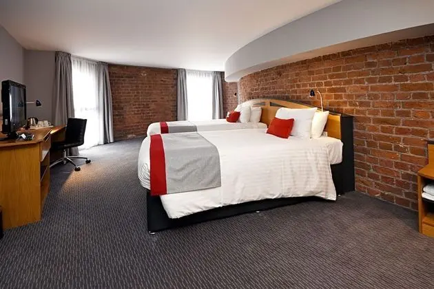 Standard Oda, 2 Tek Kişilik Yatak (Albert Dock View)