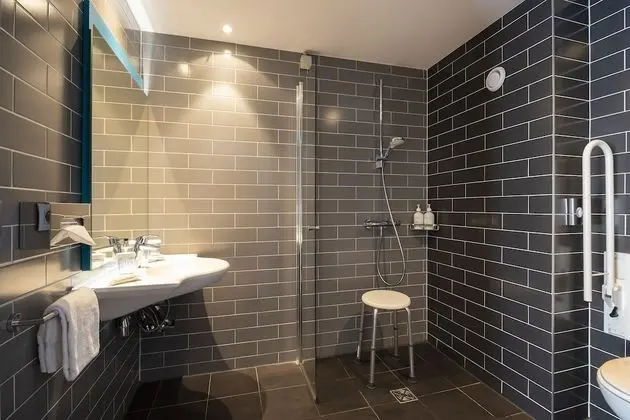 Standard Oda, 1 Çift Kişilik Yatak, Engellilere Uygun