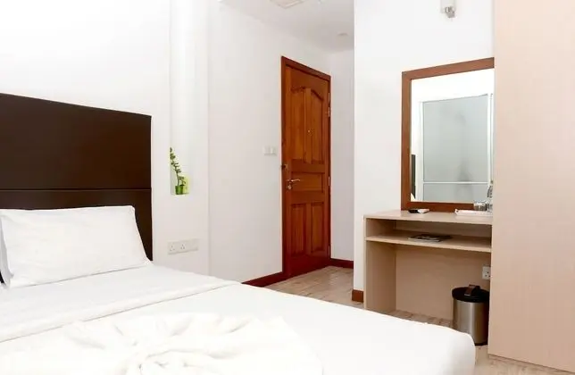 Deluxe Üç Kişilik Oda, Balkon, Kısmi Deniz Manzarası