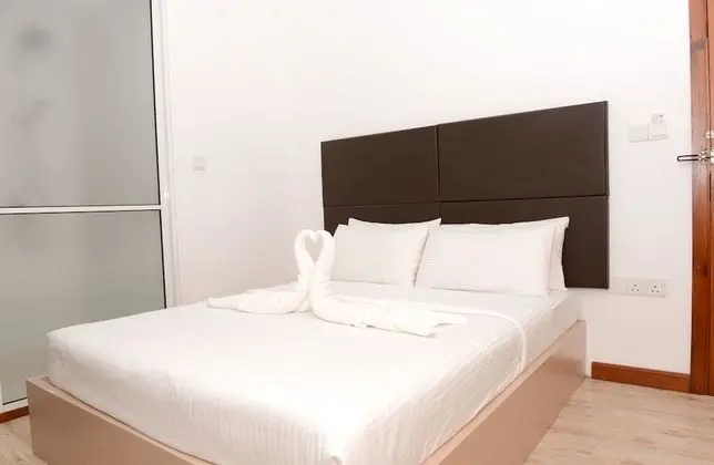 Deluxe Üç Kişilik Oda, Balkon, Kısmi Deniz Manzarası