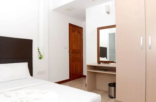 Deluxe Üç Kişilik Oda, Balkon, Kısmi Deniz Manzarası