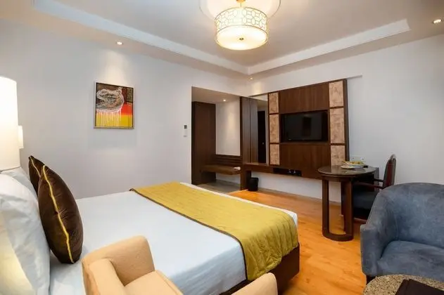 Suite Room
