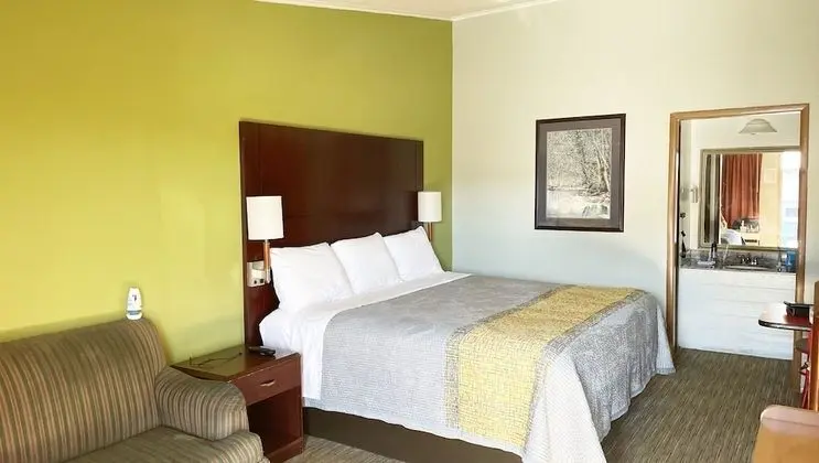 Oda, 1 En Büyük (King) Boy Yatak, Engellilere Uygun, Sigara İçilmez