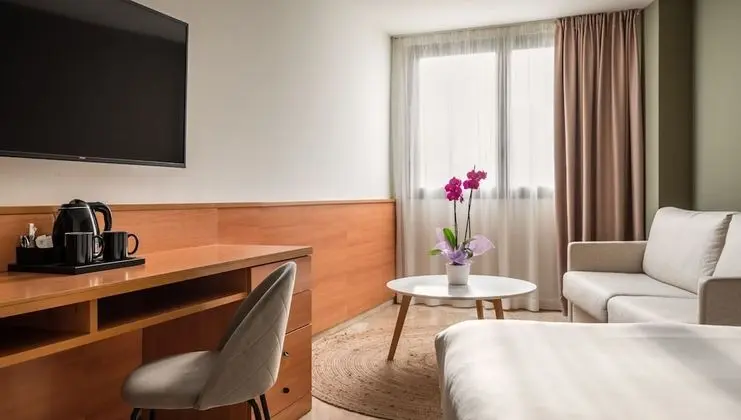 Dört Kişilik Oda (2 adultos + 2 niños)