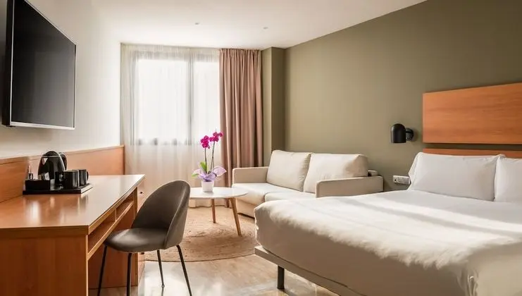 Dört Kişilik Oda (2 adultos + 2 niños)