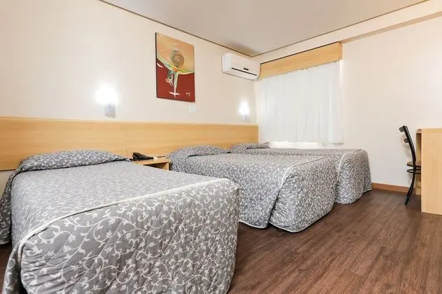 Standard Üç Kişilik Oda, 3 Tek Kişilik Yatak