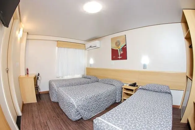 Standard Üç Kişilik Oda, 3 Tek Kişilik Yatak