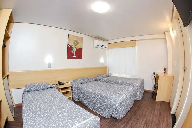 Standard Üç Kişilik Oda, 3 Tek Kişilik Yatak
