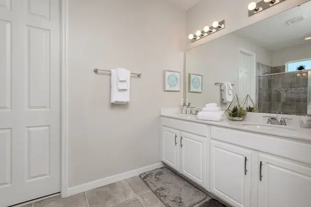 Villa (Solara Resort 9 Bedroom  6 Bathroom R)