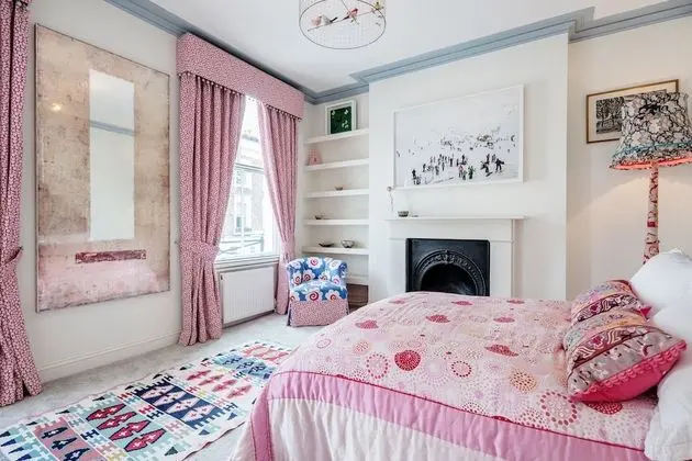 Basic Tek Büyük veya İki Ayrı Yataklı Oda