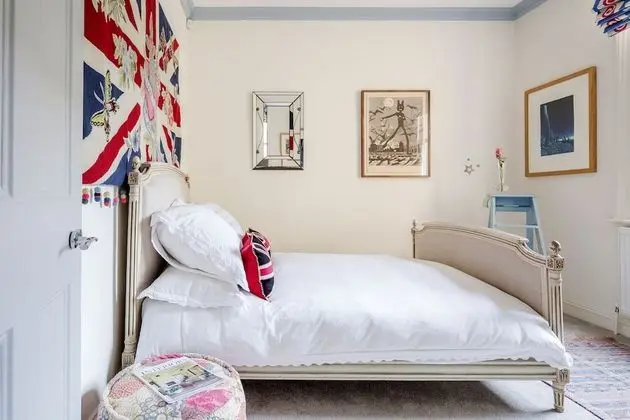 Basic Tek Büyük veya İki Ayrı Yataklı Oda