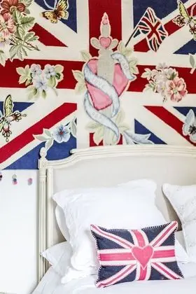 Basic Tek Büyük veya İki Ayrı Yataklı Oda