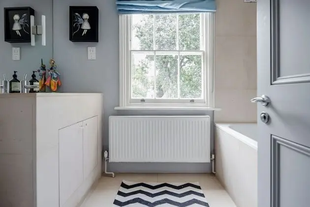 Basic Tek Büyük veya İki Ayrı Yataklı Oda