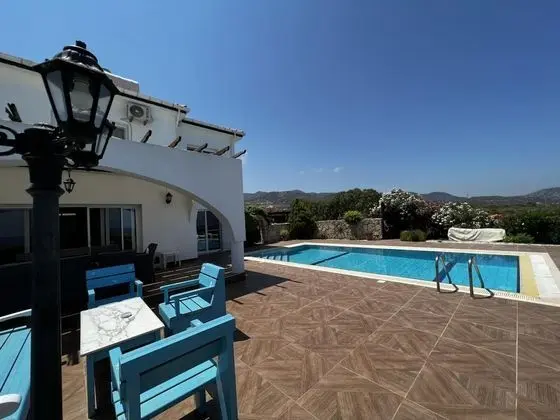 Villa, Sigara İçilebilir