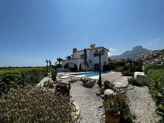 Villa, Sigara İçilebilir
