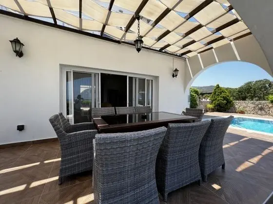 Villa, Sigara İçilebilir