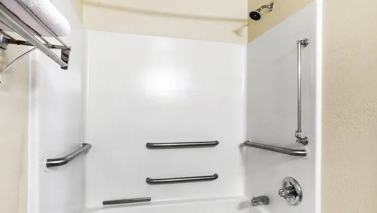 Standard Oda, 2 Çift Kişilik Yatak, Engellilere Uygun, Sigara İçilmez (Kitchen)