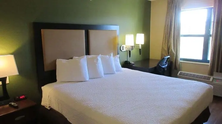 Standard Oda, 1 En Büyük (King) Boy Yatak, Sigara İçilmez (Pet Friendly)