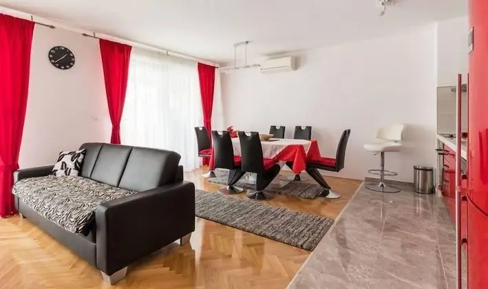Deluxe Apart Daire