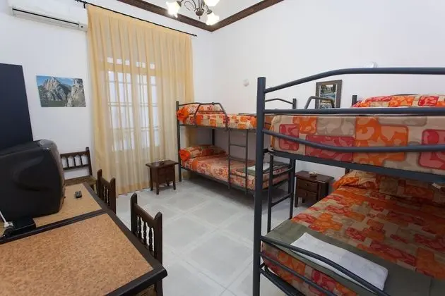 Ortak Ranzalı Oda, Karma Ranzalı Oda, Ortak Banyo (1 bed)