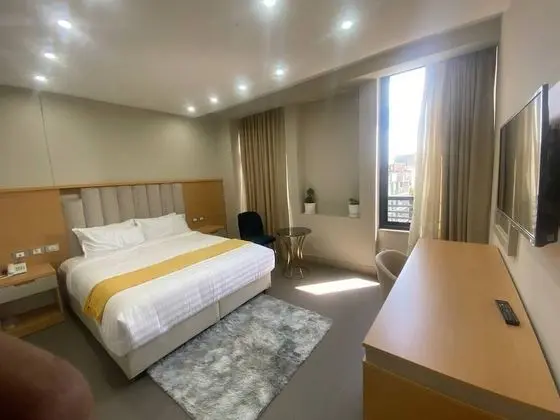 Standard Tek Büyük Yataklı Oda