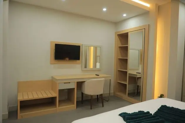 Standard Tek Büyük Yataklı Oda