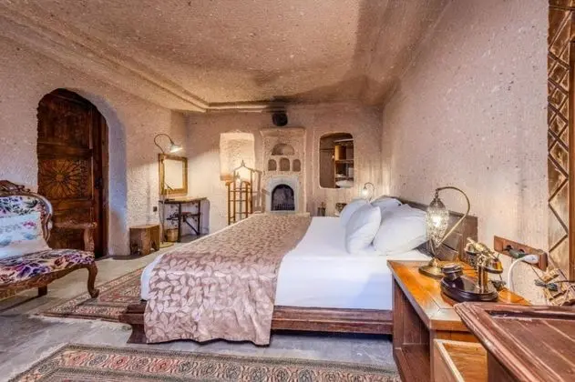 Standart Oda, Şömineli