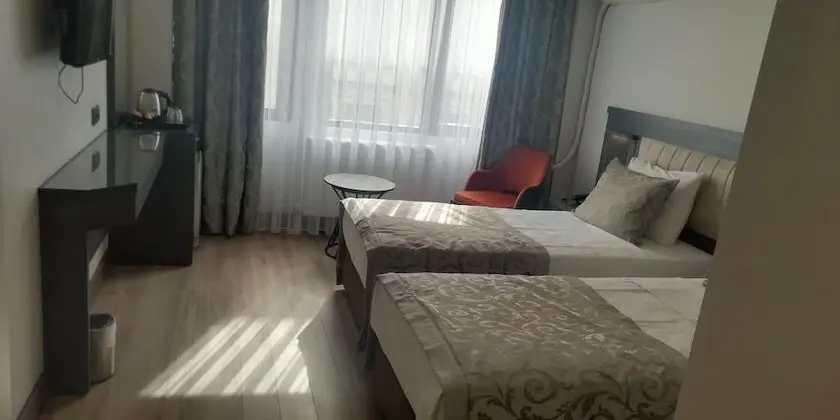 Standard Dört Kişilik Oda