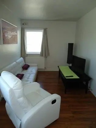 Basic Stüdyo (2 Guests)